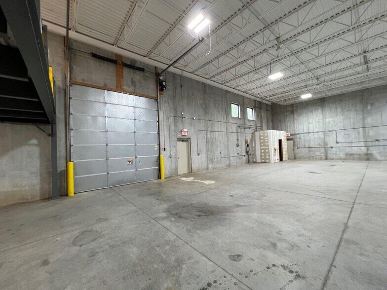 More Photos Of 21025 Heron Way, Lakeville Warehouse For Lease