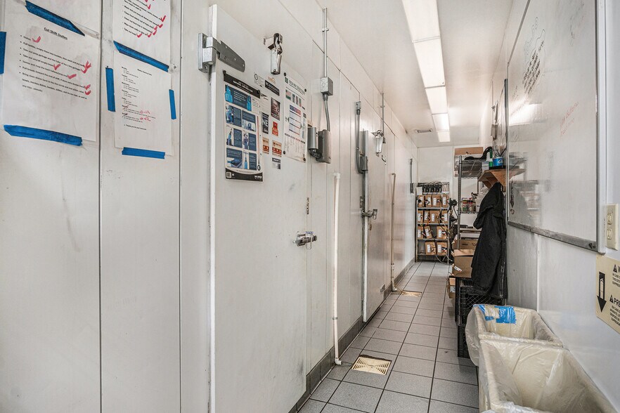 More Photos Of 203 N Egan Ave, Madison General Retail For Sale