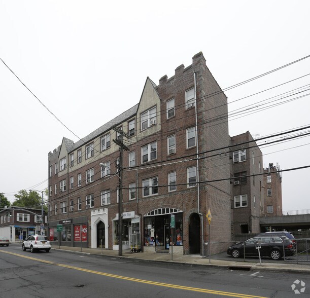 More Photos Of 225-235 5th Ave, Pelham Apartments For Lease