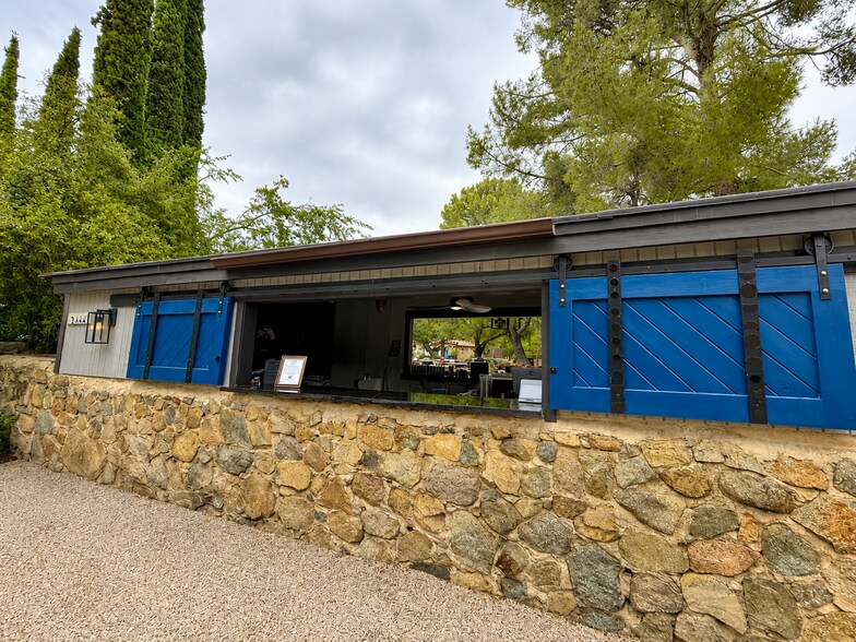 More Photos Of 1170 Rancho Robles Rd, Oracle Hotel For Sale