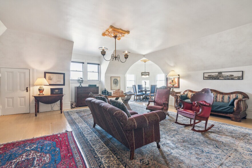 More Photos Of 1057 Steiner St, San Francisco Hospitality For Sale