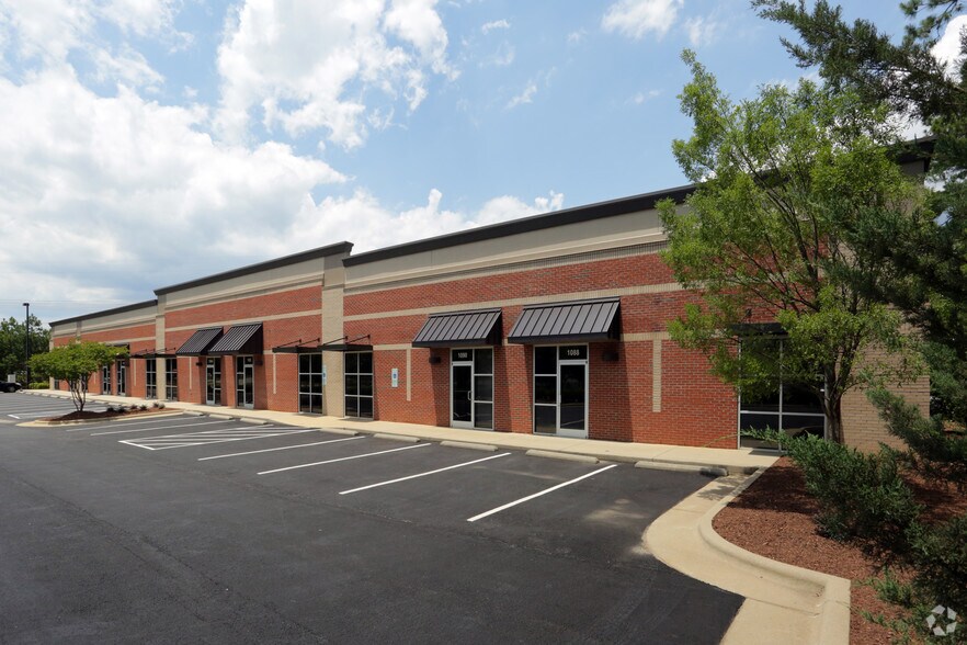 More Photos Of 1088-1100 Classic Rd, Apex Flex For Lease