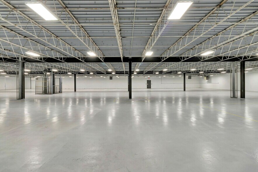 More Photos Of 415 Greenwell Ave, Cincinnati Service For Sale