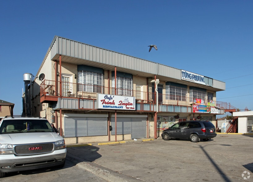 Primary Photo Of 4664 Alcee Fortier Blvd, New Orleans Storefront Retail Residential For Lease