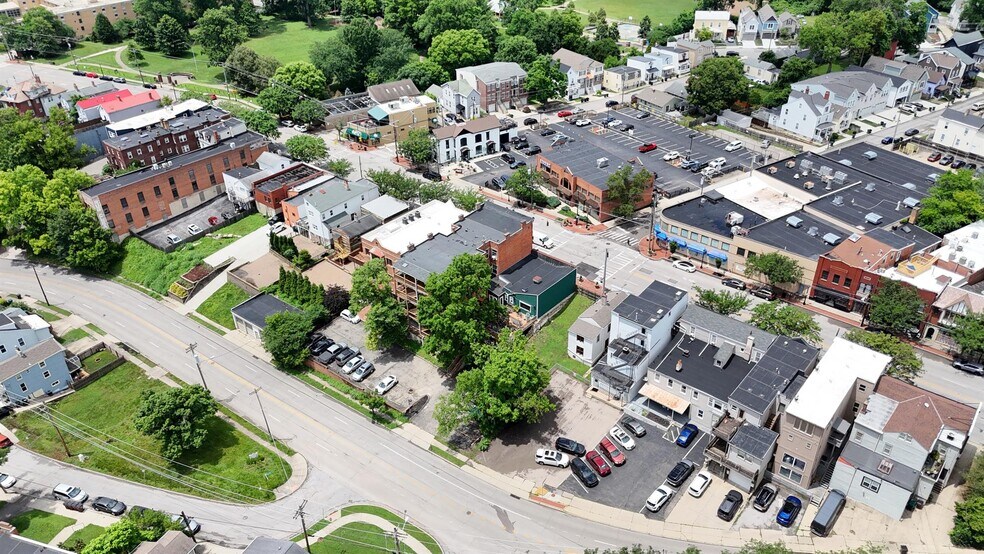 More Photos Of 2029 Madison Rd, Cincinnati Storefront Retail Residential For Sale