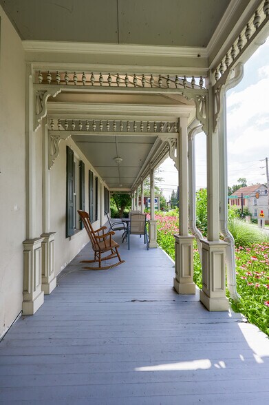 More Photos Of 390 E Main St, Ephrata Office For Sale