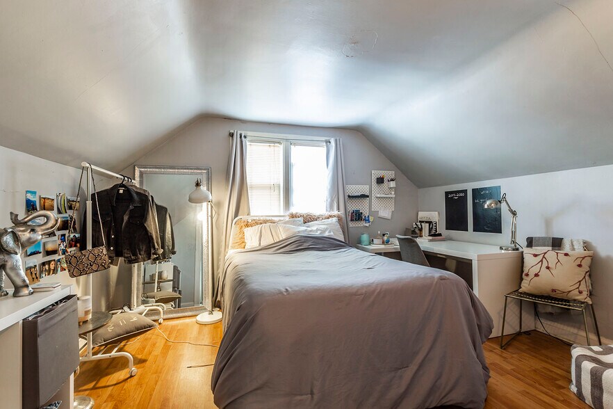 More Photos Of 133 Albert St, Waterloo Apartments For Sale