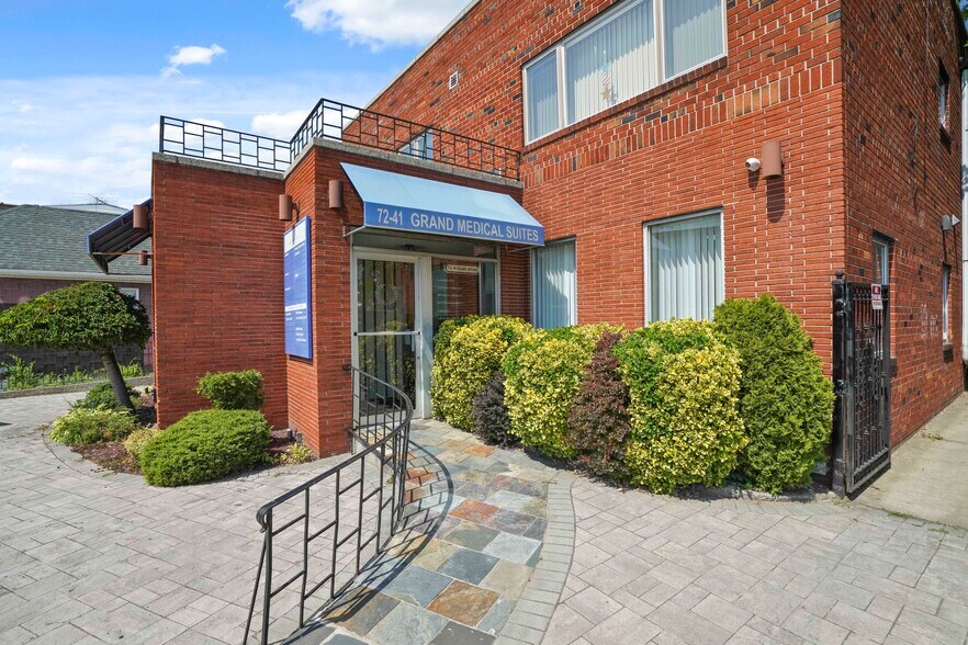 More Photos Of 72-41 Grand Ave, Flushing Medical For Lease
