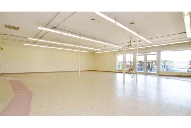 More Photos Of 602 E Main St, Cridersville General Retail For Sale