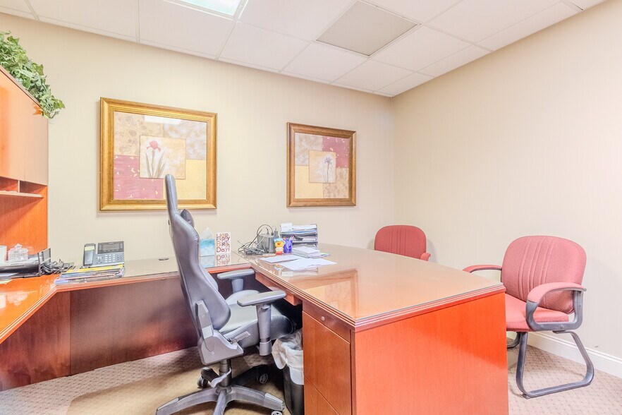 More Photos Of 2703 Mosside Blvd, Monroeville Medical For Lease
