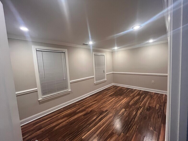 More Photos Of 11080 Old Roswell Rd, Alpharetta Loft Creative Space For Lease
