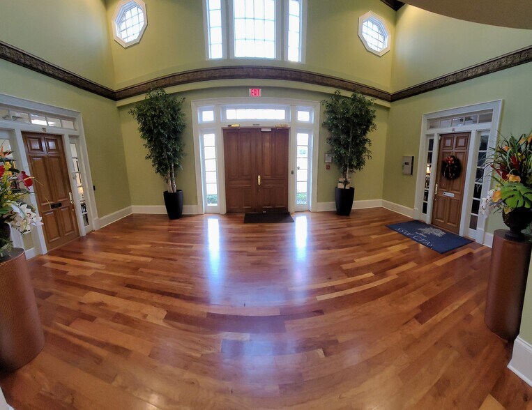 More Photos Of 1650 Murfreesboro Rd, Franklin Office For Lease