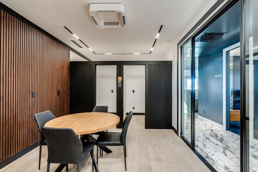 More Photos Of 1140 N Rosemont Blvd, Tucson Research And Development For Sale