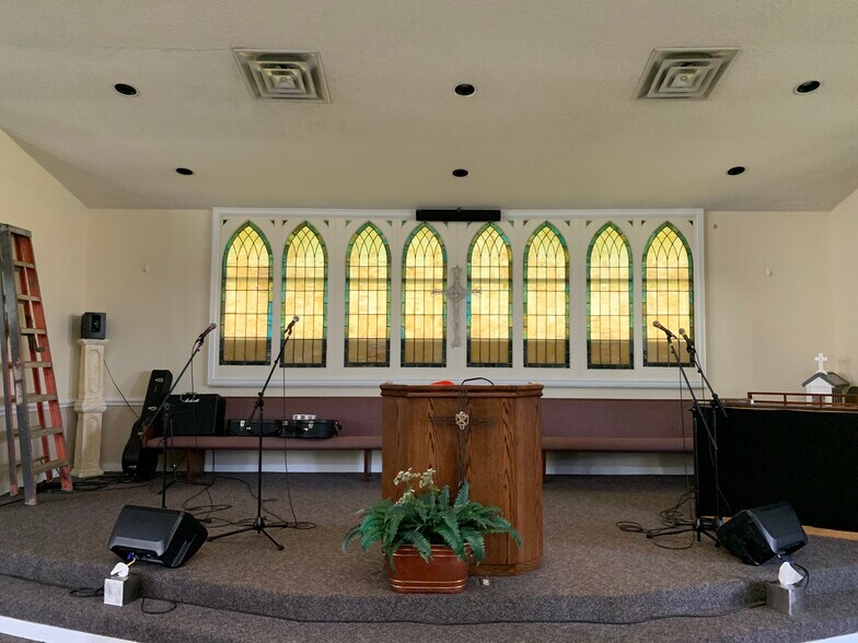 More Photos Of 31 Calhoun Ave, Greenville Religious Facility For Lease