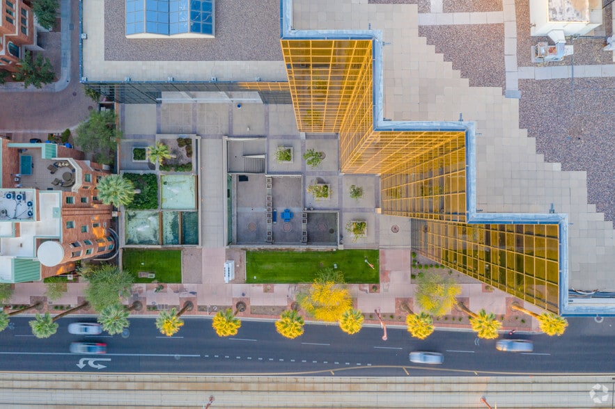 More Photos Of 2020 N Central Ave, Phoenix Office For Lease