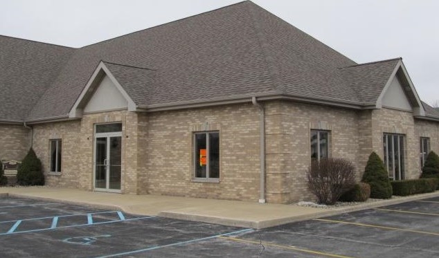 Primary Photo Of 12712 US Hwy 41, Cedar Lake Medical For Sale