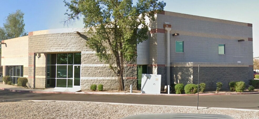 More Photos Of 130 N Sunway Dr, Gilbert Distribution For Lease