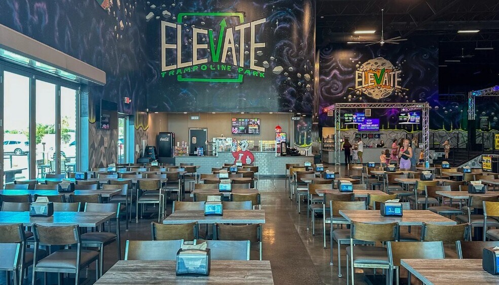 More Photos Of 8946 E Germann Rd, Mesa General Retail For Sale