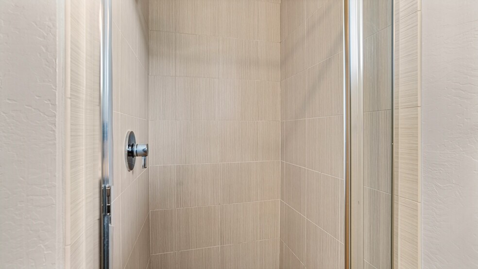 More Photos Of 151-153 Upper Via Casitas, Greenbrae Apartments For Sale