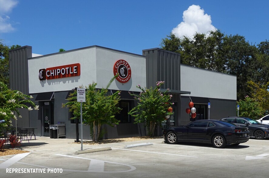 Primary Photo Of 8784 SR-52, Hudson Freestanding For Sale