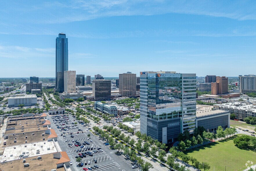 More Photos Of 2200 Post Oak Blvd, Houston Office For Lease