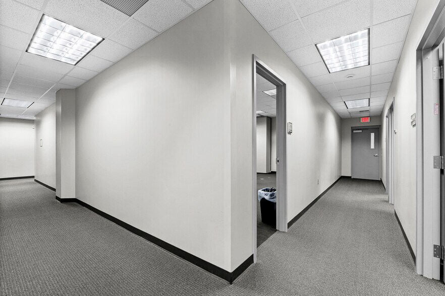 More Photos Of 7200 Highway 150, Greenville Office For Sale