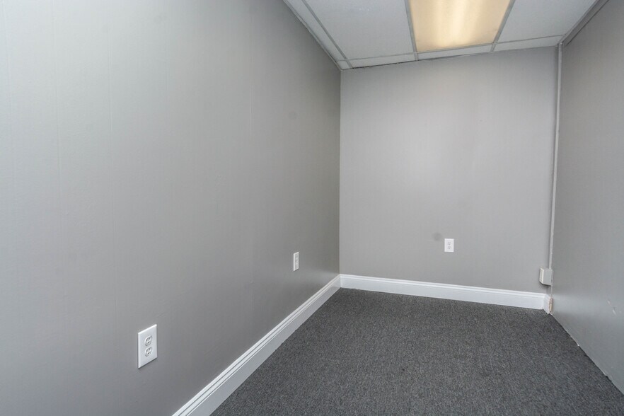 More Photos Of 115 W Mulberry St, Baltimore Office Residential For Sale