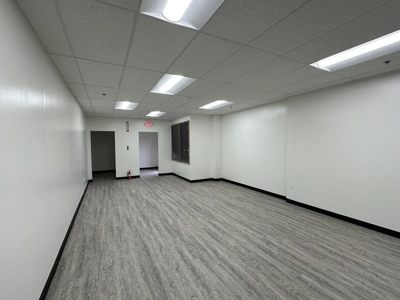 More Photos Of 3505 Cadillac Ave, Costa Mesa Light Manufacturing For Lease