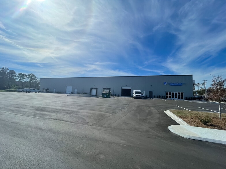 More Photos Of 2525 Vacation Dr, Myrtle Beach Warehouse For Lease