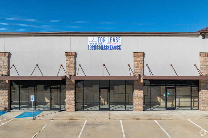 More Photos Of 6211 Barker Cypress Rd, Katy Unknown For Lease