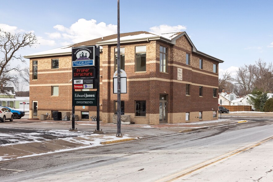 Primary Photo Of 307 N Cascade St, Osceola Medical For Lease