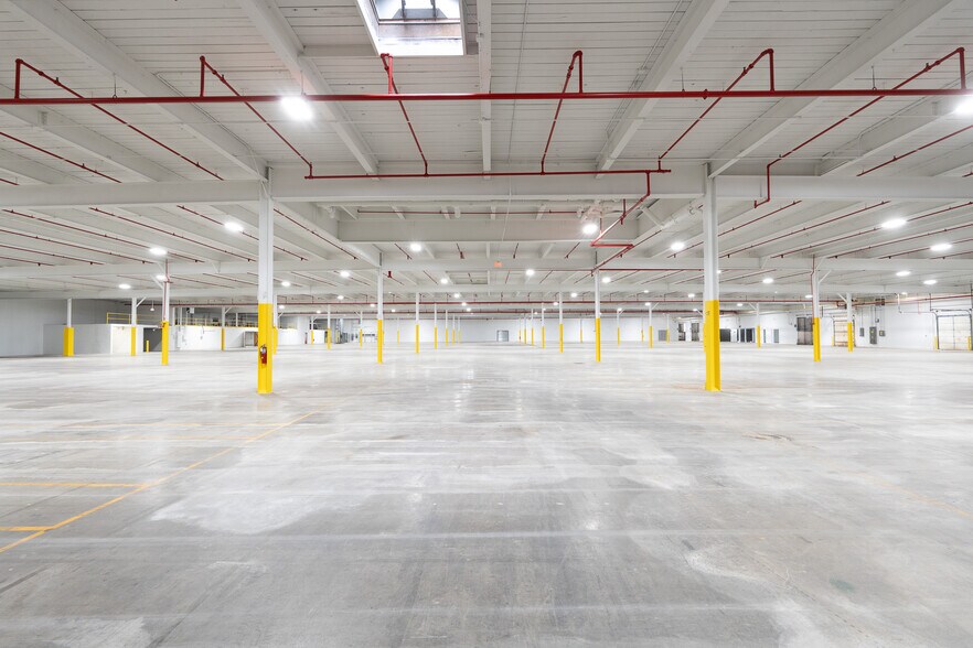 More Photos Of 401 W Hanes Mill Rd, Winston-Salem Manufacturing For Lease