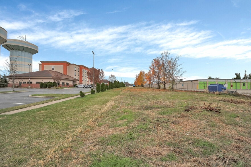 More Photos Of 150 Chris Perry Ln, Columbus Land For Lease