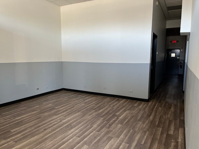 More Photos Of 6613-6621 Ogden Ave, Berwyn Storefront Retail Office For Sale