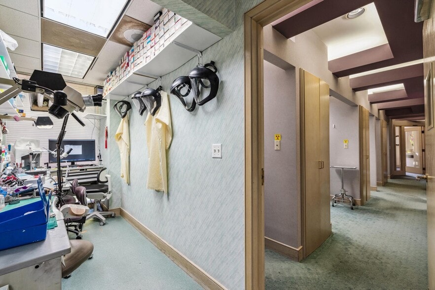 More Photos Of 1802 San Miguel Dr, Walnut Creek Medical For Sale