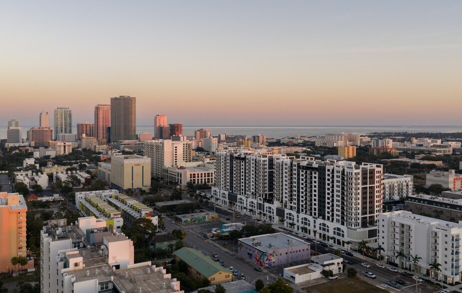 More Photos Of 1000 1st Ave N, Saint Petersburg Apartments For Lease
