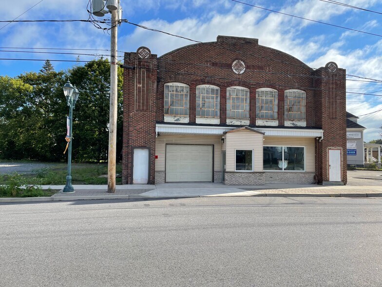 More Photos Of 36 Luzerne Ave, West Pittston Freestanding For Sale