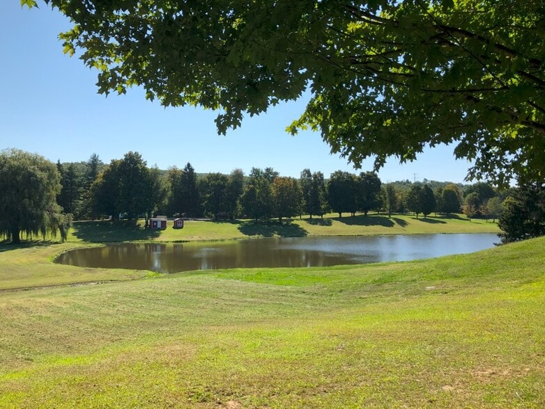 More Photos Of 232 White Oak Rd, Elizaville Specialty For Sale