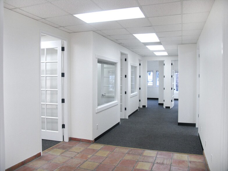 More Photos Of 2656-2664 29th St, Santa Monica Loft Creative Space For Lease