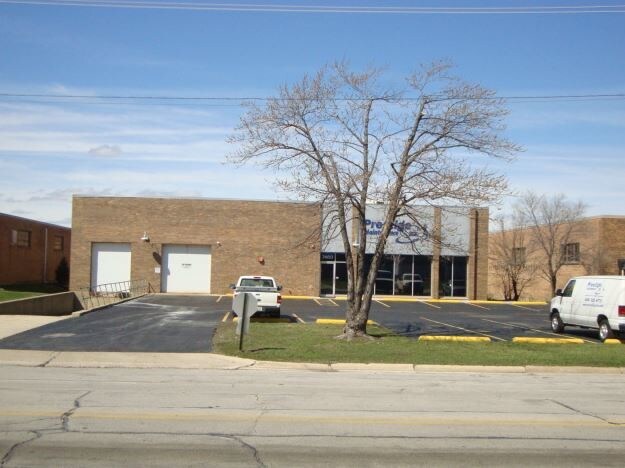 More Photos Of 7460 W 100th Pl, Bridgeview Warehouse For Lease