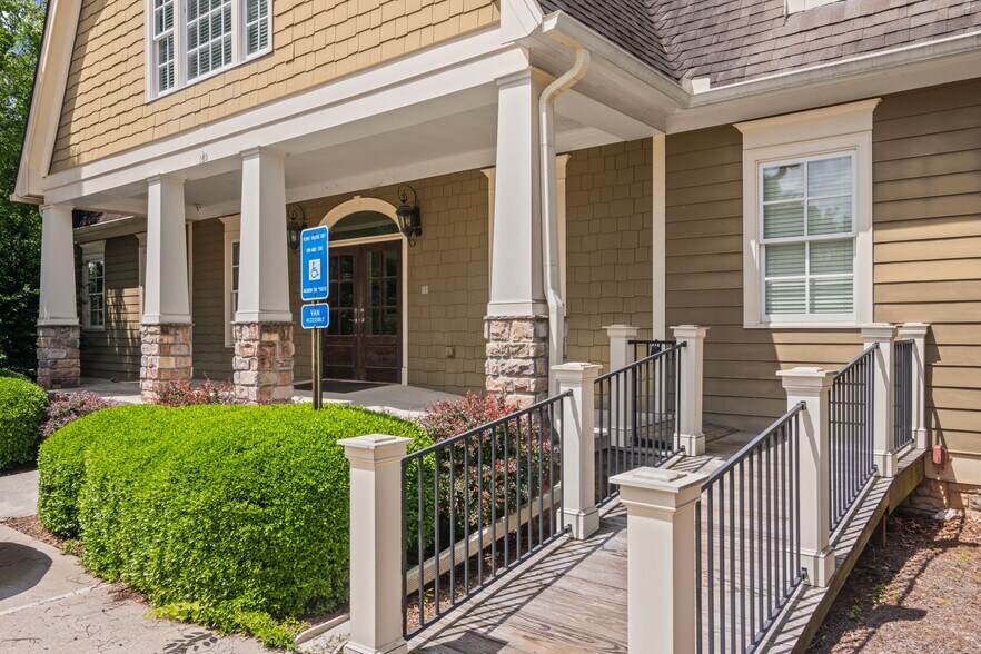 More Photos Of 160 Greencastle Rd, Tyrone Office For Lease