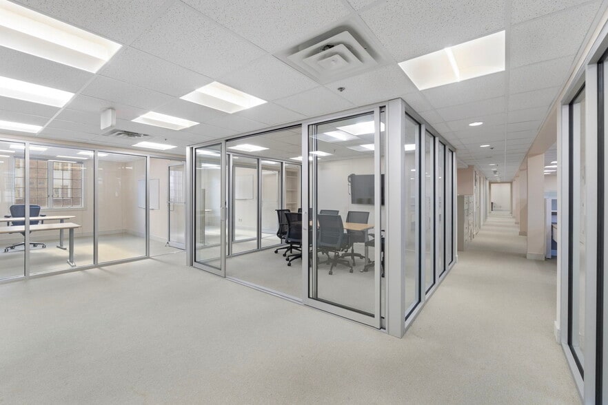 More Photos Of 202-258 E High St, Charlottesville Office For Sale