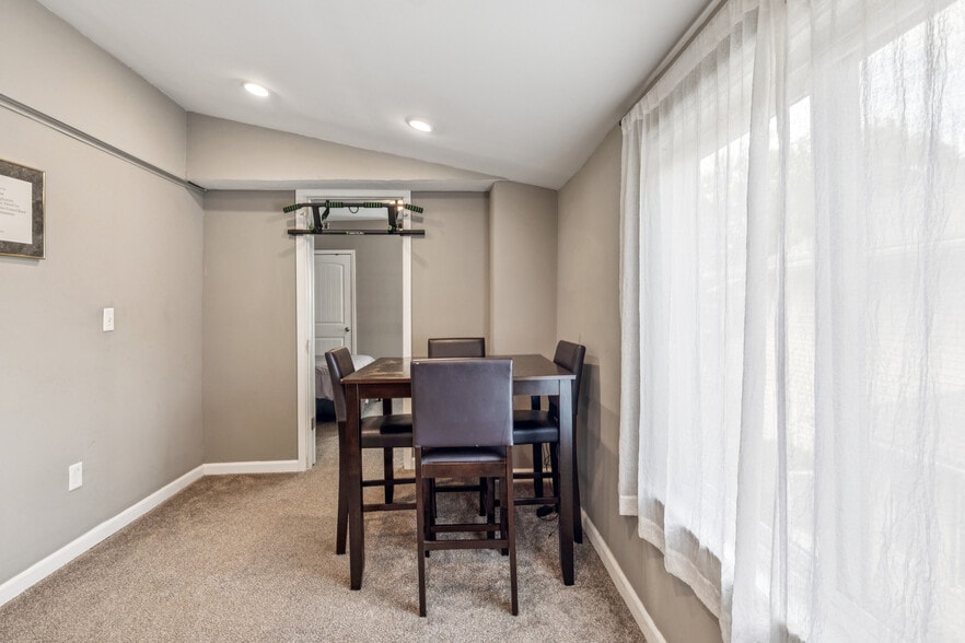 More Photos Of 1915 S Boston Ave, Tulsa Apartments For Sale