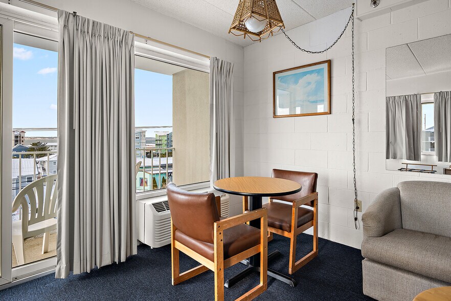 More Photos Of 7500 Coastal Hwy, Ocean City Hotel For Sale