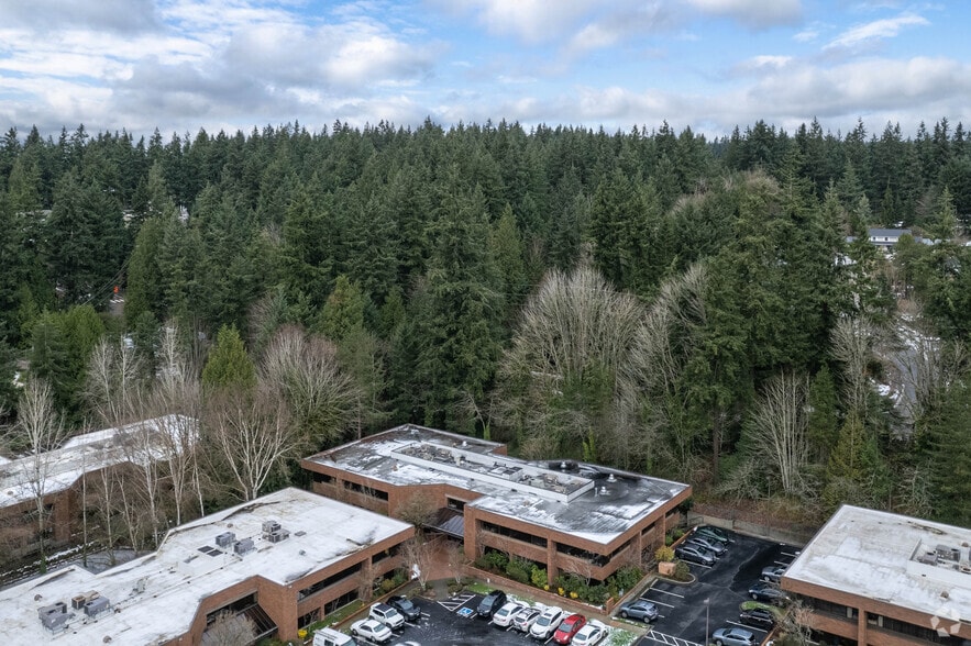More Photos Of 2330 130th Ave NE, Bellevue Office For Sale