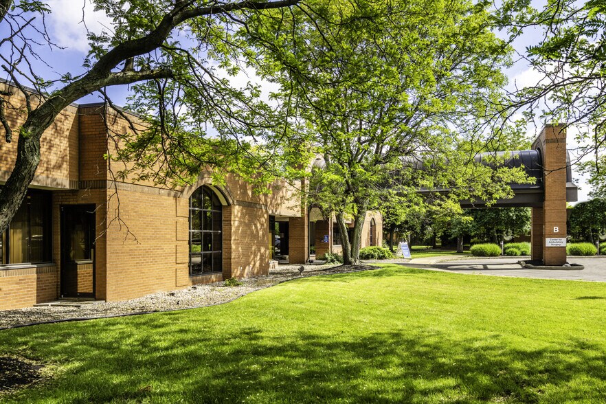 More Photos Of 550 Orchard Park Rd, West Seneca Medical For Lease