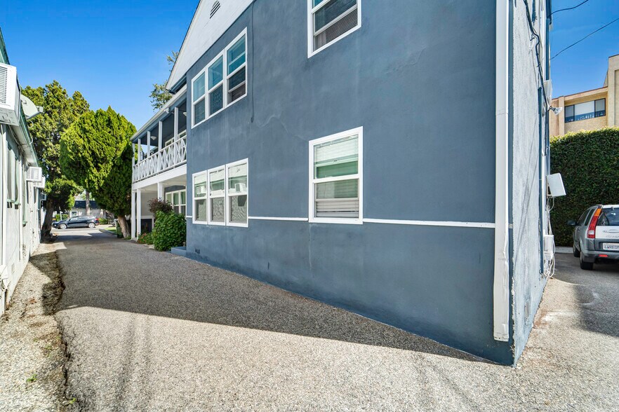 More Photos Of 14524-14530 Dickens St, Sherman Oaks Apartments For Sale