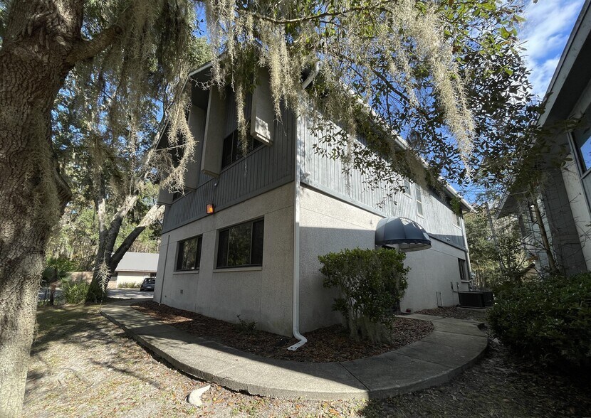 More Photos Of 106 NW 33rd Ct, Gainesville Office For Sale