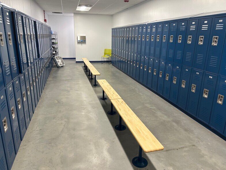 More Photos Of 260 Midway Dr, Union Manufacturing For Lease