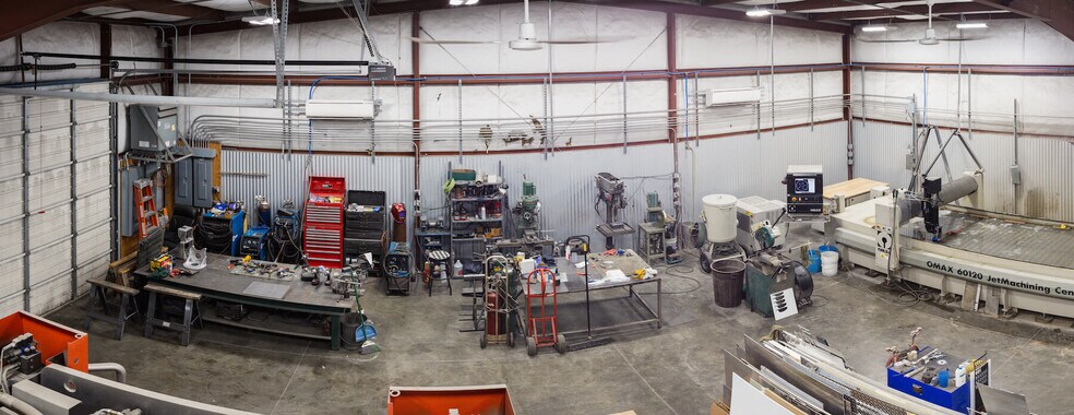 More Photos Of 2002 Fruitvale Blvd, Yakima Warehouse For Sale